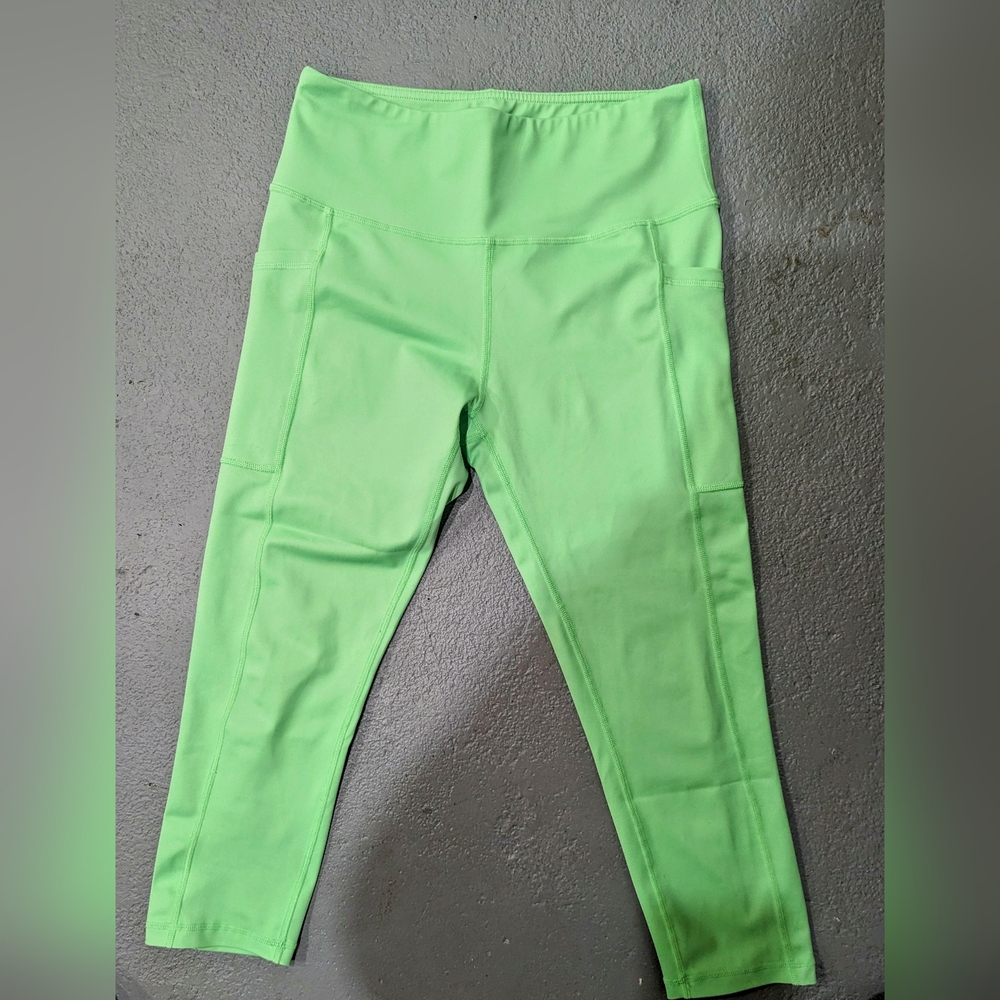 CVG Summer Green Capris